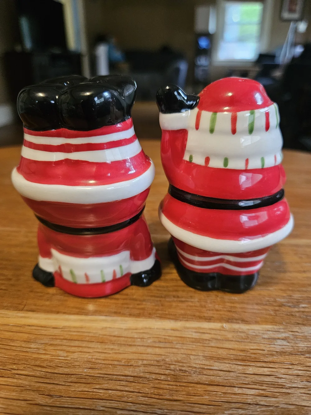 Boston Warehouse Candy Claus salt and pepper shaker set. Santa, Holiday